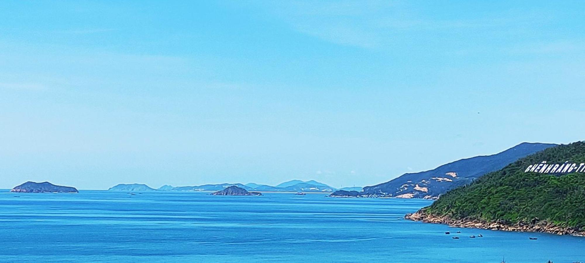 Flc Sea Tower Quy Nhon Ban Cong, Bon Tam, Ho Boi Co Phi, Sat Bien Exterior photo