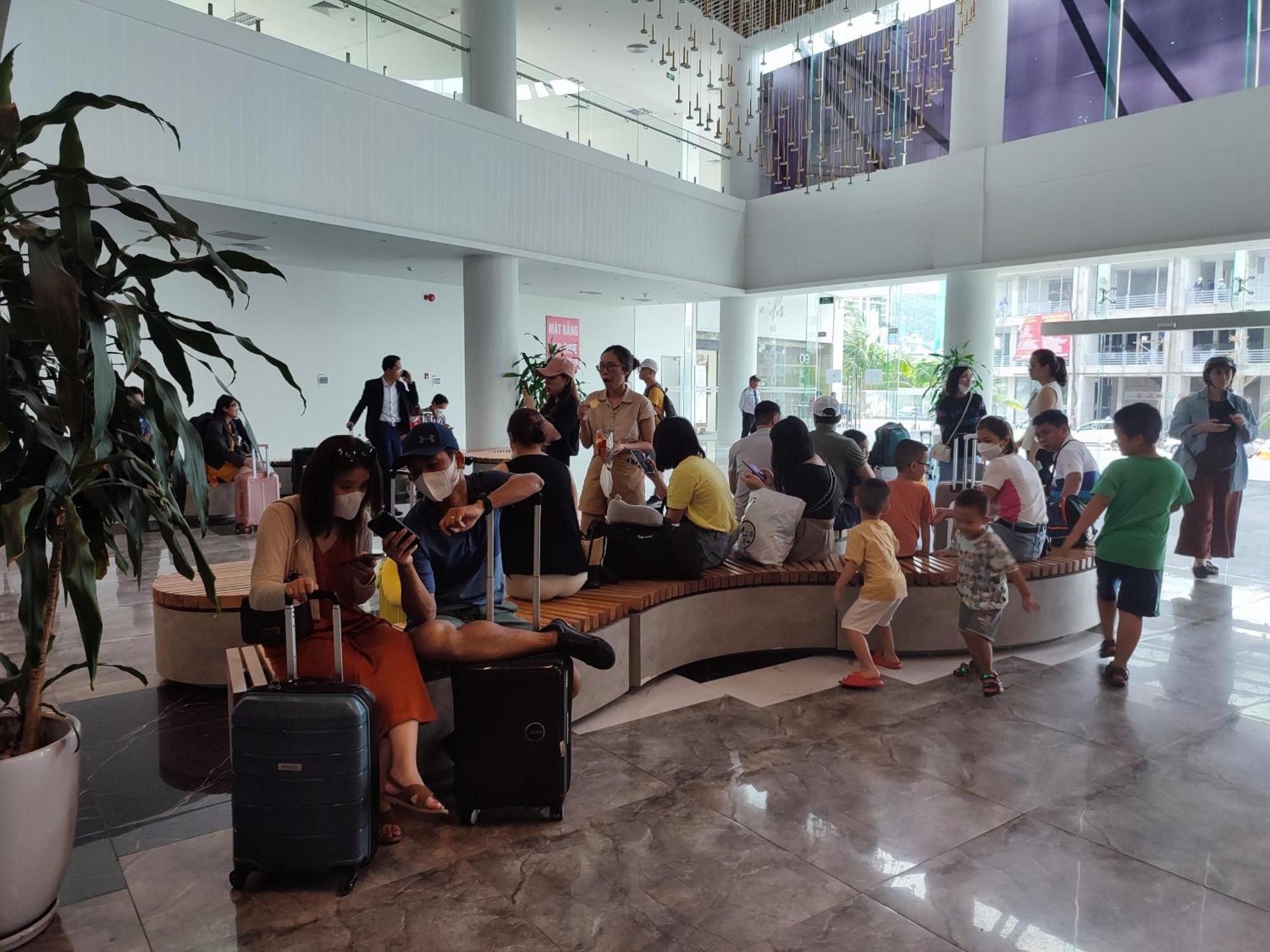 Flc Sea Tower Quy Nhon Ban Cong, Bon Tam, Ho Boi Co Phi, Sat Bien Exterior photo